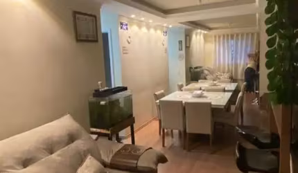 Apartamento com 2 quartos à venda na Rua Luiz Vieira Sagrilo, --, Jardim São Paulo II, Londrina por R$ 220.000