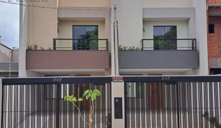 Casa com 3 quartos à venda na Rua Duarte Coelho, --, Sabará I, Londrina por R$ 559.000