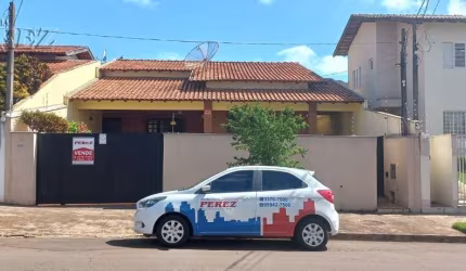 Casa com 3 quartos à venda na Manoel Barbosa da Fonseca Filho, --, San Fernando, Londrina por R$ 580.000