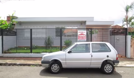 Casa com 4 quartos à venda na Rua Bernardo Sayão, --, Petrópolis, Londrina por R$ 750.000