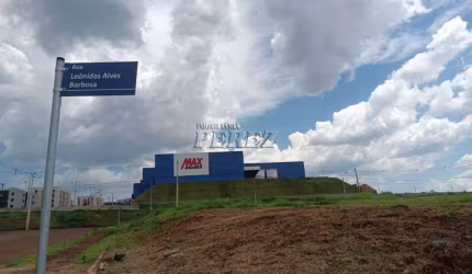 Terreno à venda na Leônidas Alves Barbosa, --, Cidade Industrial II, Londrina por R$ 199.000