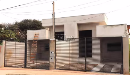 Casa com 3 quartos à venda na Perobal, --, Leonor, Londrina por R$ 360.000