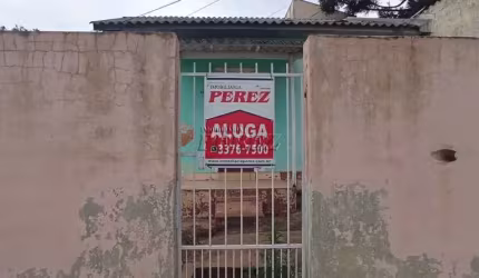Casa com 2 quartos para alugar na IVAI, --, Vila Nova, Londrina por R$ 850
