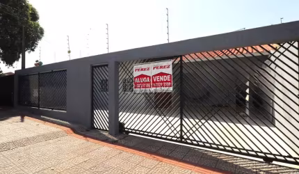 Casa com 3 quartos à venda na Rua Andrelina Patrícia de Carvalho, --, Jardim Acapulco, Londrina por R$ 585.000