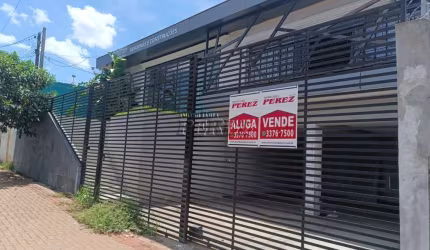 Casa com 3 quartos à venda na Rua Augusto Severo, --, Santos Dumont, Londrina por R$ 790.000