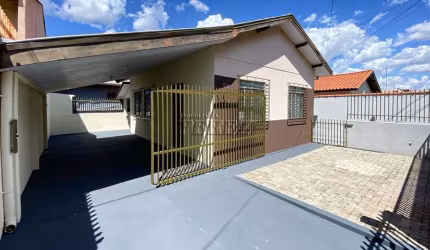Casa com 2 quartos para alugar na Inhambu, --, Vitória Régia, Londrina por R$ 1.350