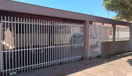Casa com 3 quartos à venda na Manoel Pereira do Limoeiro, --, Residencial Abussafe, Londrina por R$ 460.000