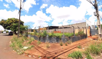 Terreno comercial para alugar na Lucílio de Held, --, Coliseu, Londrina por R$ 2.000