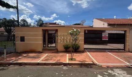 Casa com 3 quartos à venda na Diacui, --, Antares, Londrina por R$ 600.000