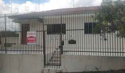 Casa com 3 quartos à venda na Tamoios, --, Vila Casoni, Londrina por R$ 800.000