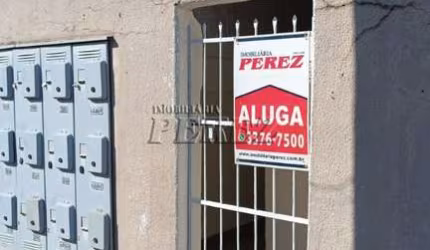 Casa com 1 quarto para alugar na TAPAJOS, --, Vila Casoni, Londrina por R$ 600