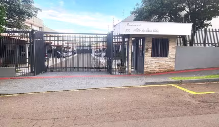 Casa em condomínio fechado com 3 quartos à venda na Rua Florindo Salvador, --, Conjunto Habitacional Santiago II, Londrina por R$ 510.000