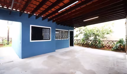 Casa com 2 quartos para alugar na Orlando Sisti, --, Residencial Abussafe, Londrina por R$ 1.350