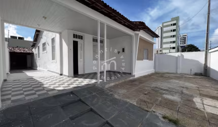 Casa em Candeias