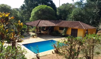 Granja à venda no bairro Graminha, em Juiz de Fora - MG