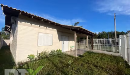 Casa de 03 dormitórios em Tramandaí