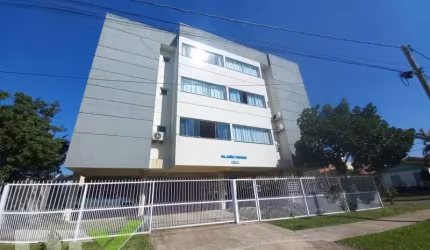 Apartamento de 02 dormitórios no centro de Tramandaí