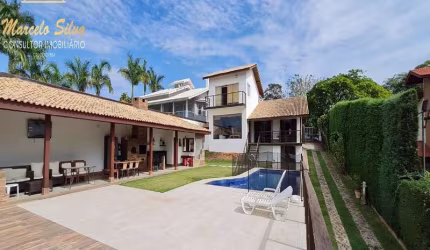 PÉ NA ÁGUA  MARAVILHOSA CASA 8 DORMITÓRIOS EM CONDOMÍNIO REPRESA