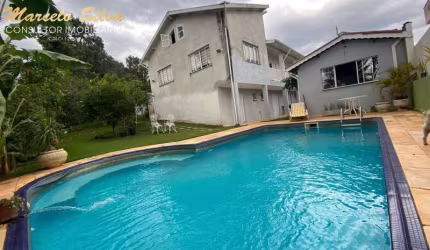 Belíssima Casa, Localizado no Altos de Bragança.