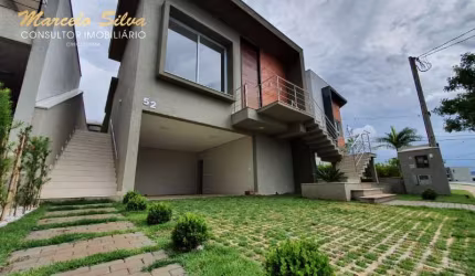 CASA ALTO PADRÃO COM 3 SUÍTES E CONDOMÍNIO COM SISTEMA CLUBE