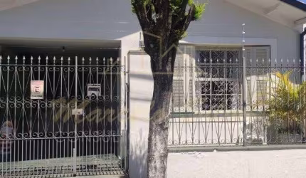 CASA NO CENTRO DE BRAGANÇA PAULISTA, SP