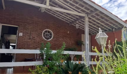 CASA TERREA AO LADO BRAGANTINO ÁREA NOBRE BRAGANÇA PAULISTA