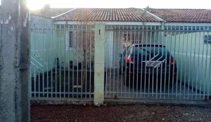 Casa para venda possui