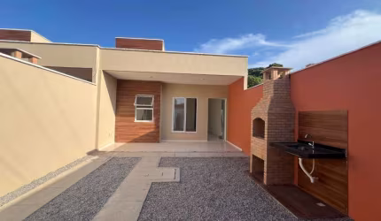 Casa Para Vender com 3 quartos 2 suítes no bairro Luzardo Viana em Maracanaú