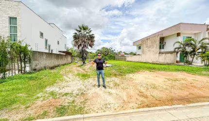 Terreno/Lote em Condomínio