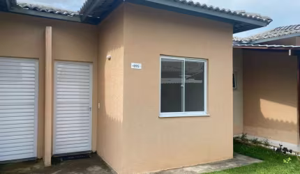 Morar bem : Casa em Condomínio com lazer completo