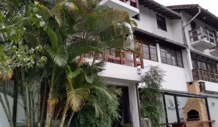 Linda casa em área nobre no centro de Petrópolis!