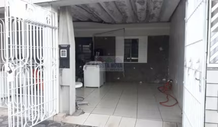 Casa no Jardim Independência com 4 quartos, sala, 2 banheiros e garagem para 3 carros