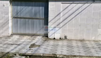 Casa com 157m², são 2 quartos, 2 banheiros, garagem para 3 carros. Bairro Esplanada dos Barreiros
