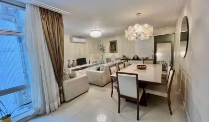 Apartamento Semi Mobiliado de 167m2, com 3 quartos, 2 banheiros, 1 vaga, próximo à praia no Gonzaga