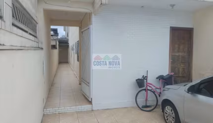 Casa de Condomínio a venda, de 65m², com 2 quartos, 1 suíte e 1 vaga coberta