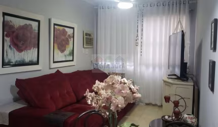 Apartamento com 2 dormitórios, 2 banheiros, 2 vagas de garagem, na quadra do mar no José Menino