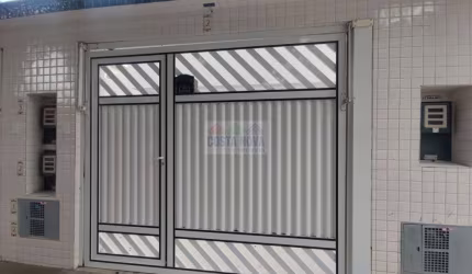 Casa Assobradada de 130m² com 3 Suítes, Vaga de Garagem privativa na Ponta da Praia em Santos