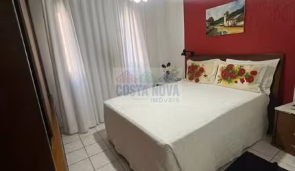 Apartamento com 2 quarto sendo 1 suíte, 1 vaga de garagem, centro de São Vicente