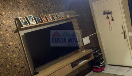 Apartamento à venda de 42m², com 2 quartos, 1 sala, 1 banheiro e elevador em São Vicente
