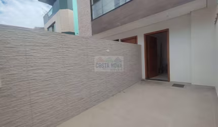 Casa Assobradada, 96m², 2 Suites, Vaga de Carro Privativa, Proximo ao Shopping Praiamar no Embaré