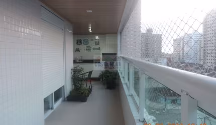 Apartamento de 113m², 3 quartos,  1 suíte, 2 vagas de garagem, varanda gourmet em Praia Grande