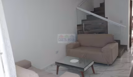 Sobrado em Condomínio 2 quartos com 1 vaga de garagem