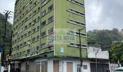 Kitnet com 19 m² no centro de Santos. Quarto/sala e banheiro