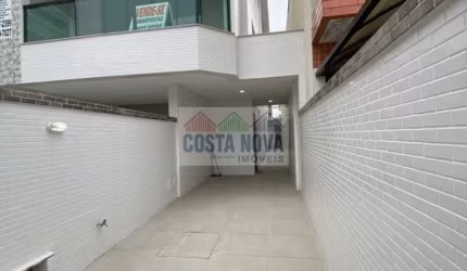 Casa térrea com 120 m², 3 dormitorios todos suites, sala para 2 ambientes, 2 vagas de garagem