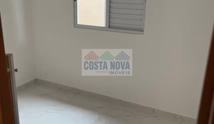 Casa em condomínio á venda com 45m², 1 dormitório, sala, cozinha e vaga de garagem na Praia Grande