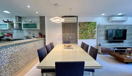 Casa mobiliada 218 m2, 3 dormitórios, 2 banheiros e 4 vagas no Guarujá ( ACEITA PERMUTA )