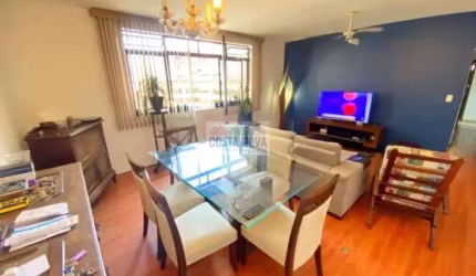 Apartamento com 134m² com 3  quartos, sendo 1 suíte, 3 banheiros com vaga para 2 carros em Santos