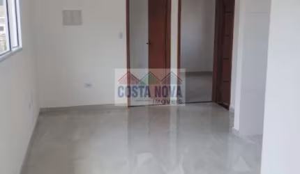 Casa sobreposta à venda com 60m², 2 quartos, 1 sala, 1 banheiros e 1 vaga em São Vicente