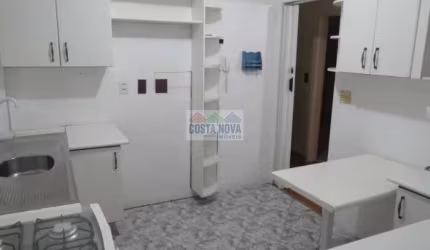 Apartamento de 62m² á venda, com 2 quartos, 1 banheiro e vaga para garagem no bairro Embaré - Santos