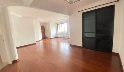Apartamento a venda em Pinheiros. 3 quartos sendo 1 suíte, 2 banheiros, 3 vagas
